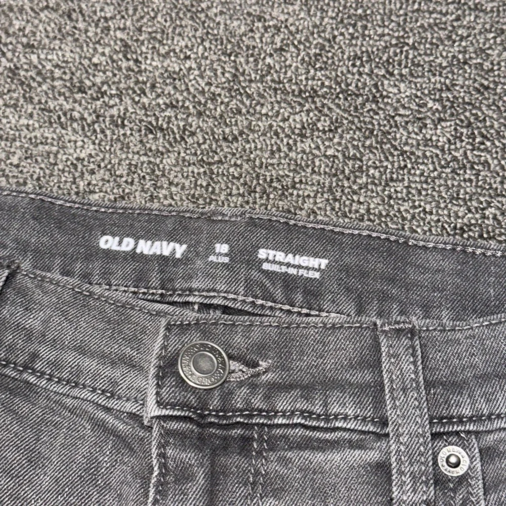 NWT Old Navy Girls Plus Size 18 Straight Built-In Flex Jeans Faded Black Casual
